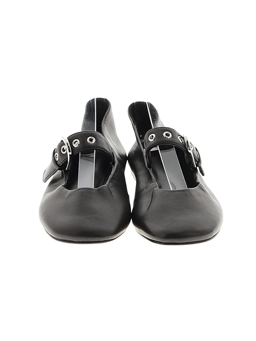 Quince sleek black